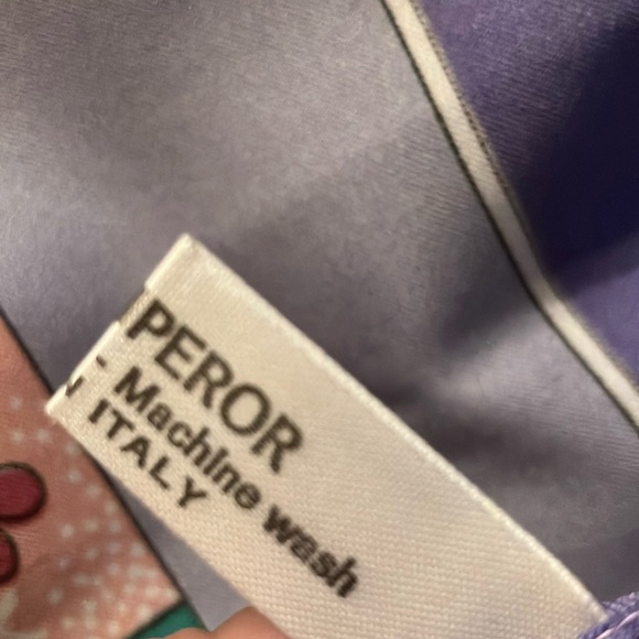 Beautiful, floral print Vintage scarf. - Picture 4 of 5